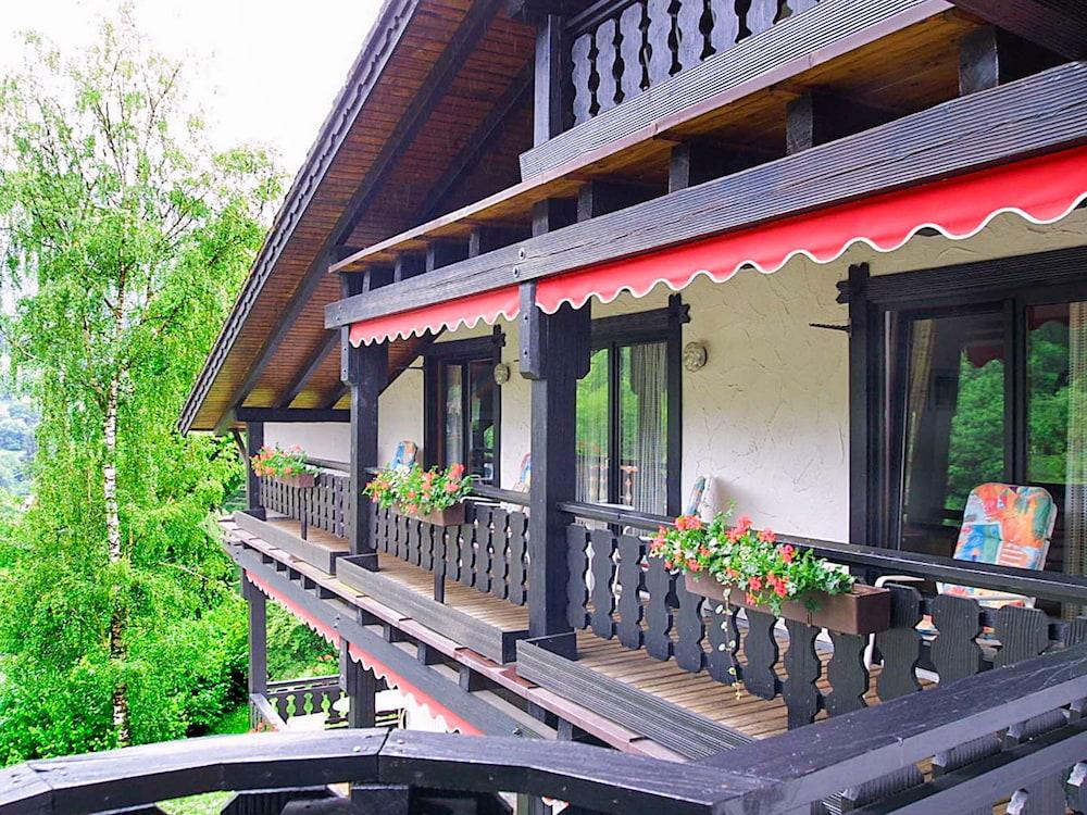 Kraehenbad Hotel Alpirsbach Exterior photo