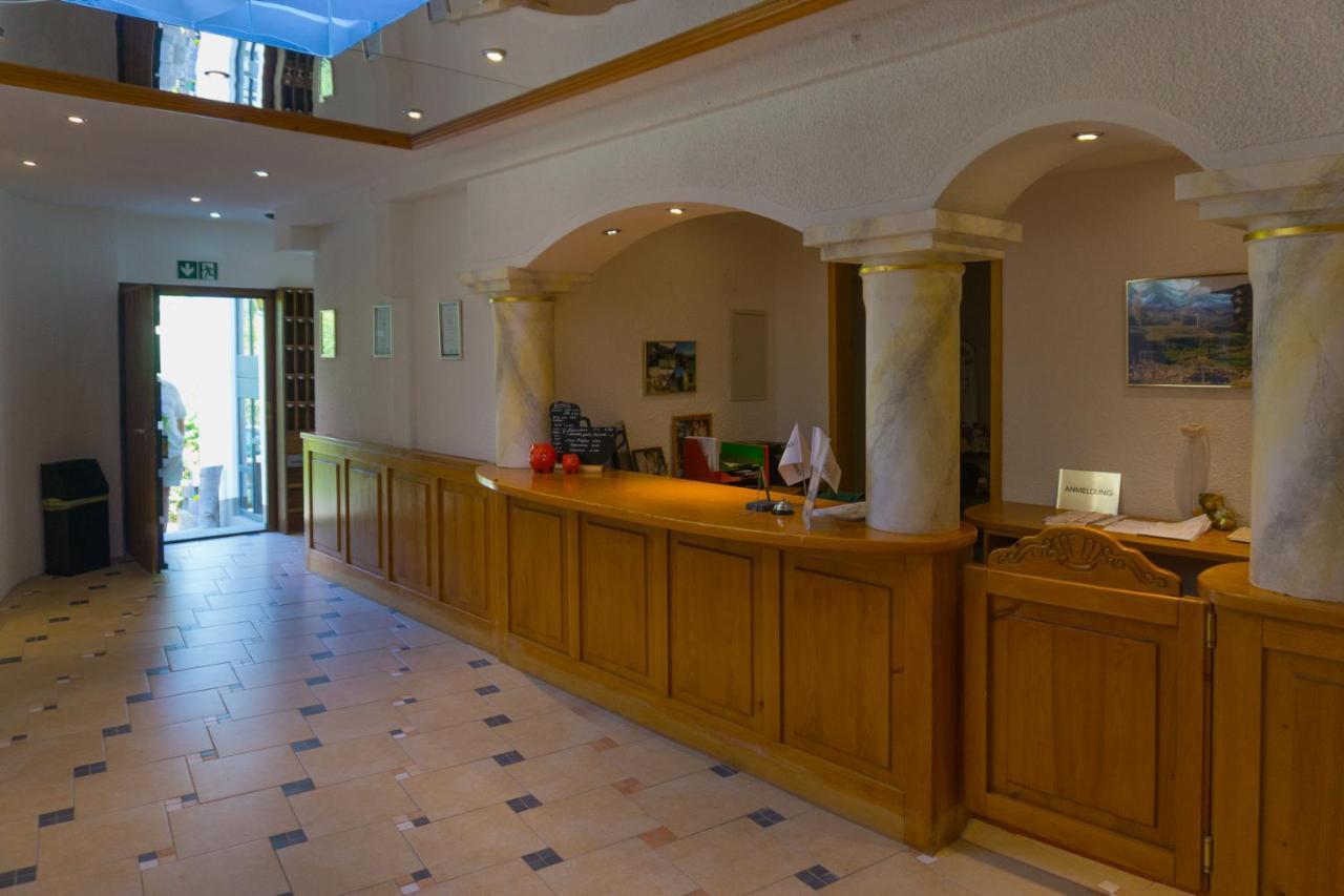 Kraehenbad Hotel Alpirsbach Exterior photo